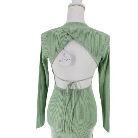 Petal and Pup NEW Milleri Knit Bodycon Open Back Dress in Sage Green Size 10