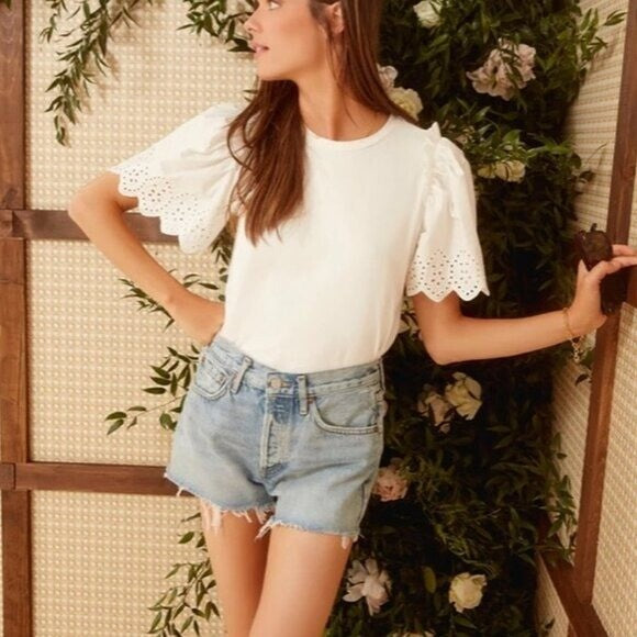 Hyacinth House | NEW White Eyelet Mollie Short Sleeve Blouse Size S