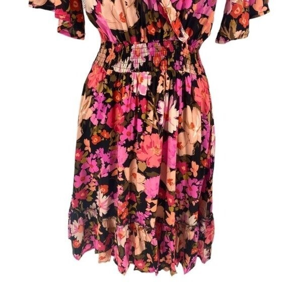 Petal & Pup | NEW Lyris V-Neckline Floral Mini Dress in Pink and Black Size S