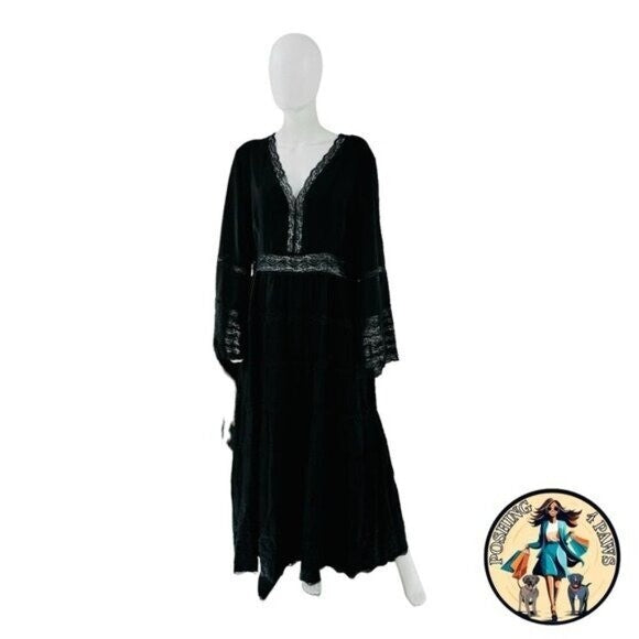 Hyacinth House NEW Lydia V Neck Black Lace Tiered Elegant Maxi Dress Size XS