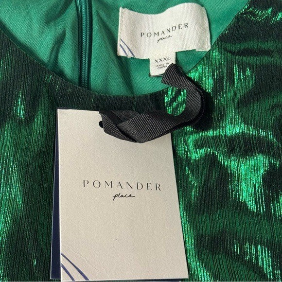 Pomander Place | NEW Emerald Crinkle Lurex Lillith Maxi Dress Size XXXL