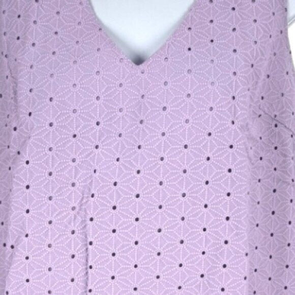 Tuckernuck | NEW Lavender Eyelet Valerie V-neckline Sleeveless Top Size XL