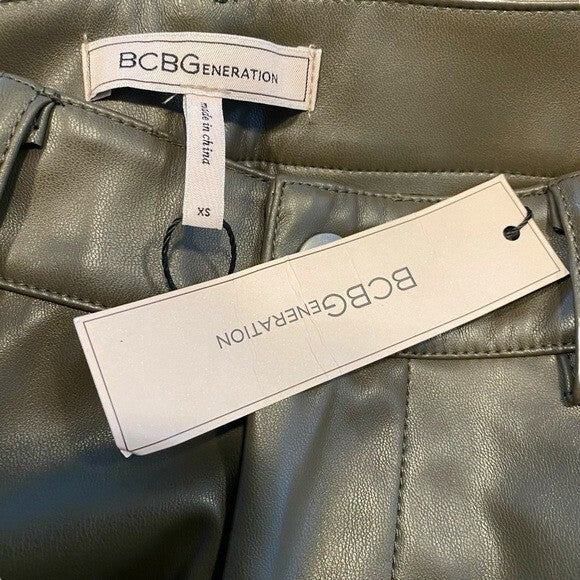 BCBGeneration | NEW Straight Cut Cropped Vegan Leather Pant in Olive Size XS