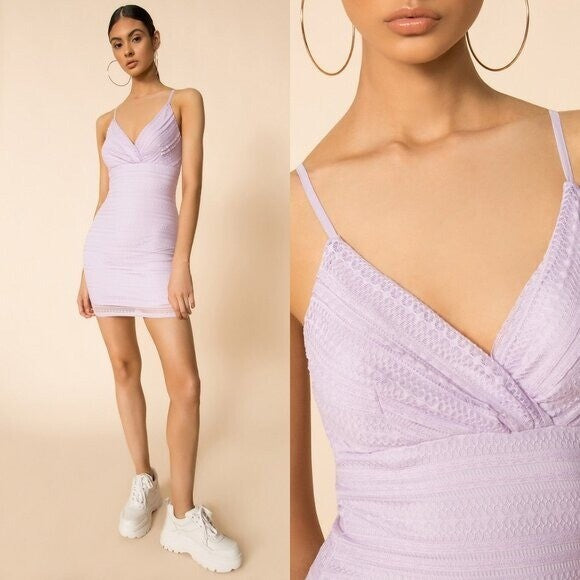 Superdown NEW Carissa Lavendar Purple Lace V Neck Bodycon Mini Dress Size M