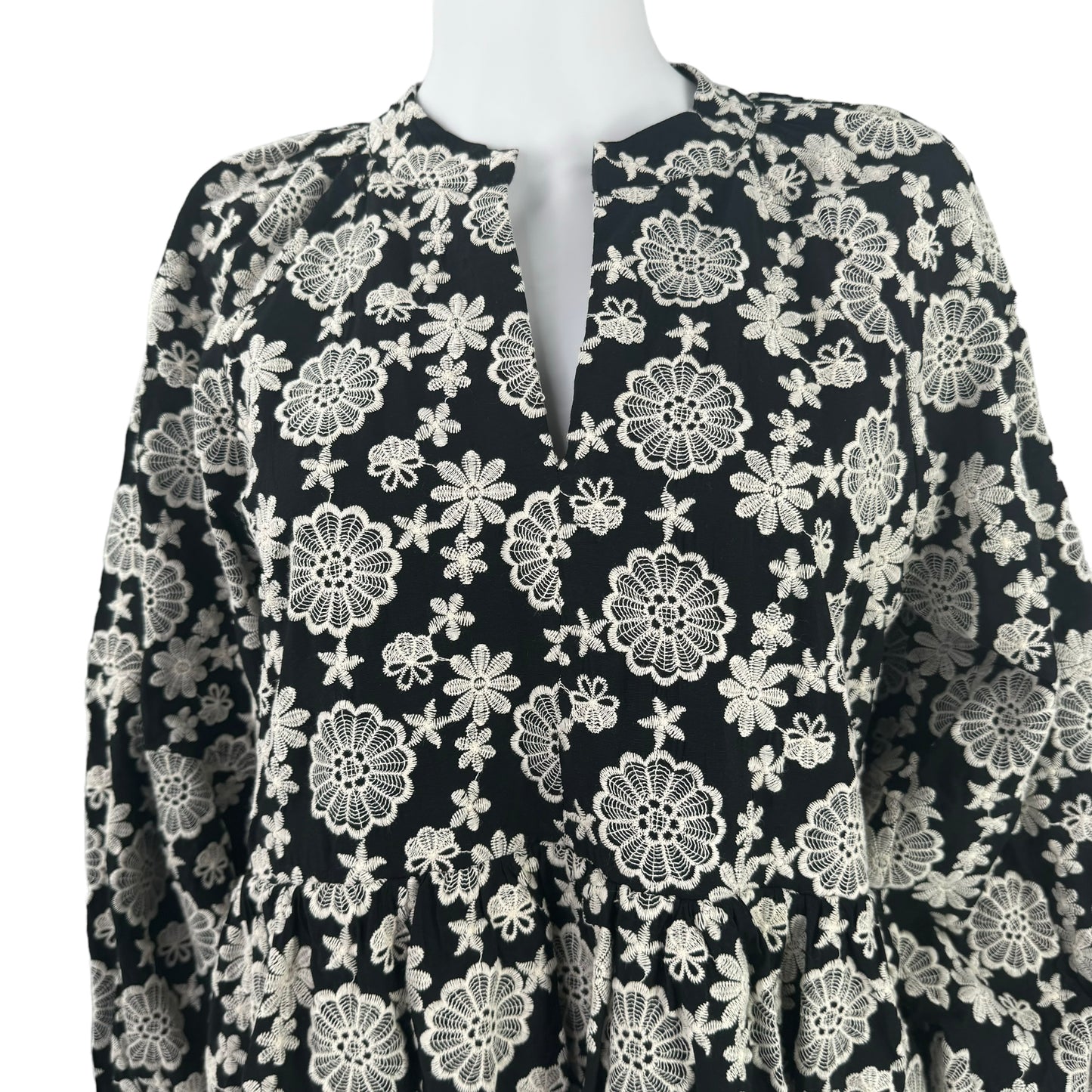Hyacinth House Black & Ivory Eyelet Kathleen Long Sleeve Dress