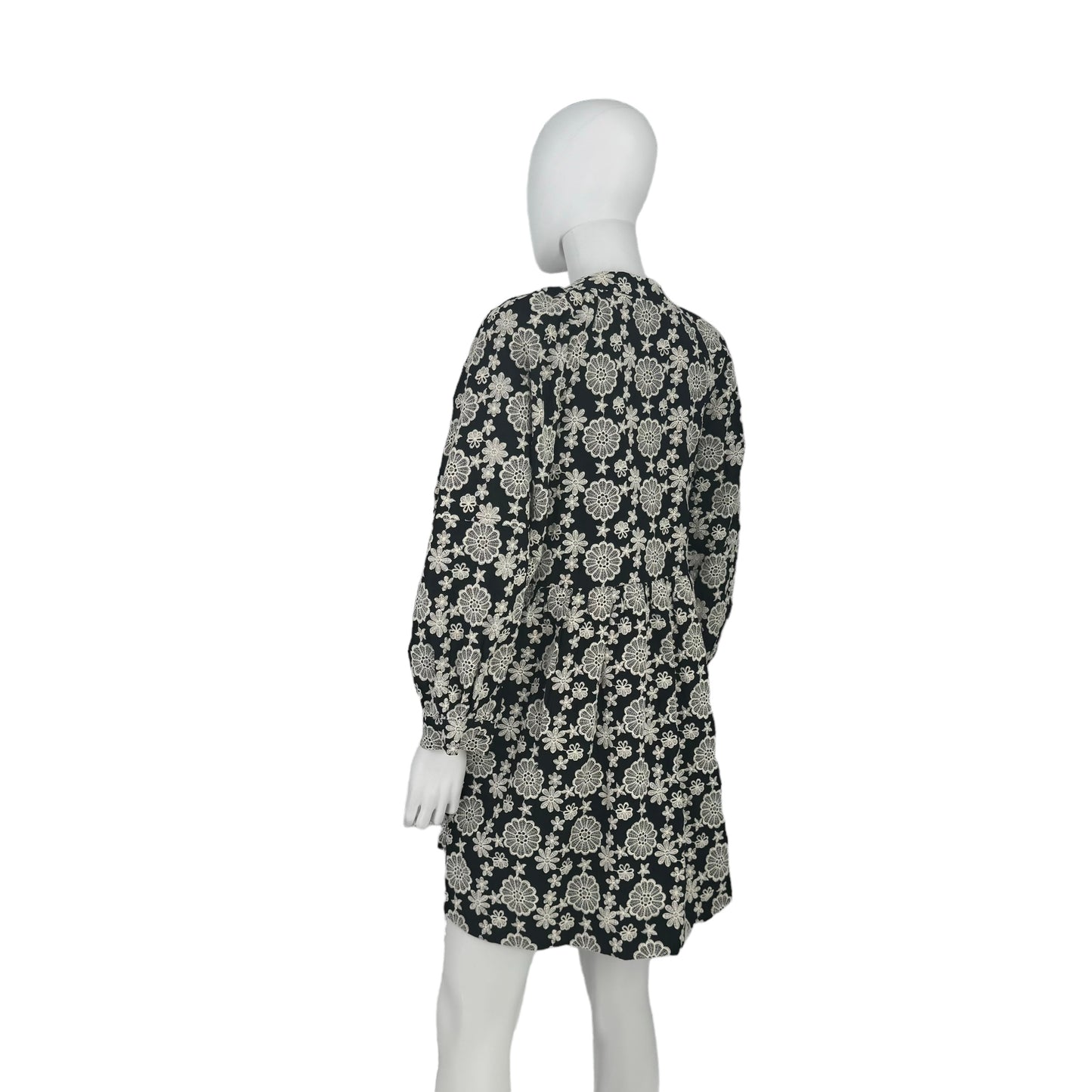 Hyacinth House Black & Ivory Eyelet Kathleen Long Sleeve Dress