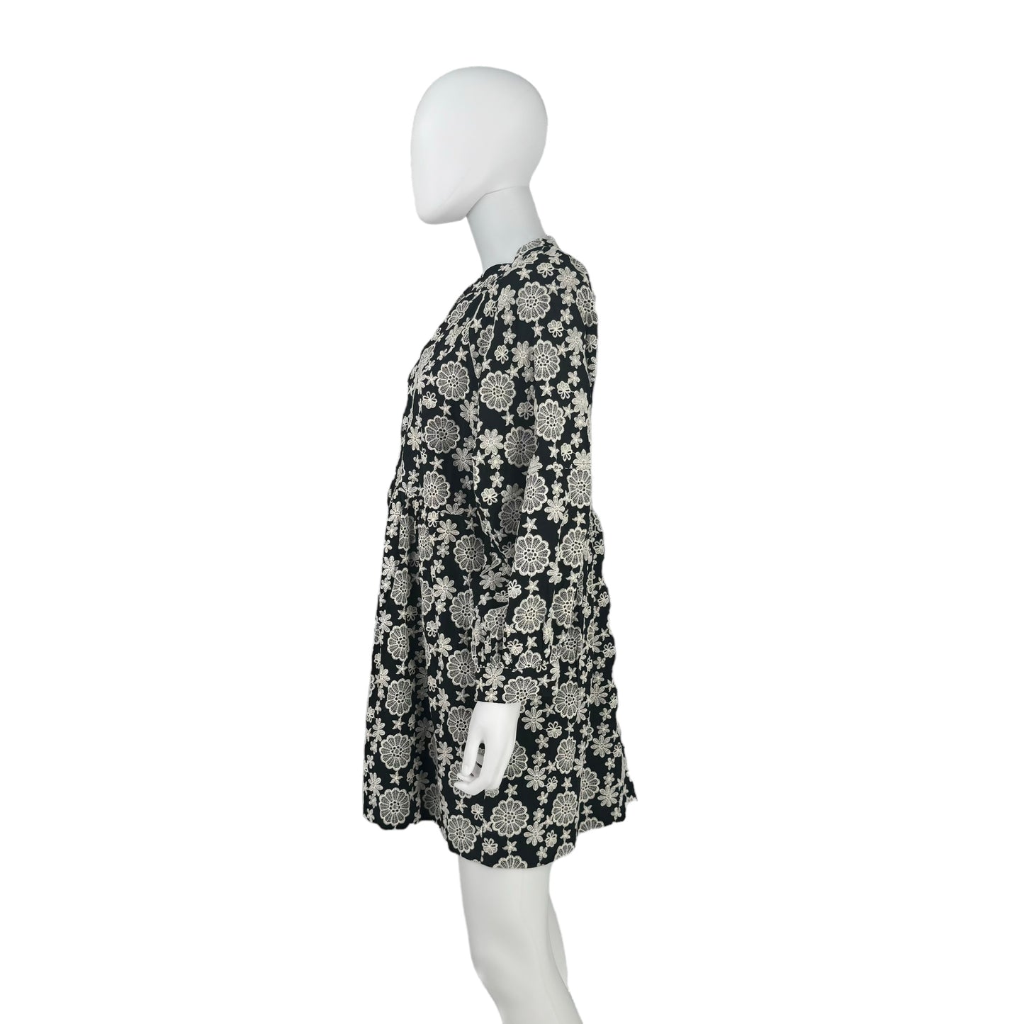 Hyacinth House Black & Ivory Eyelet Kathleen Long Sleeve Dress